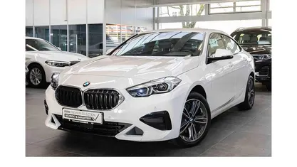 Gebraucht BMW 218 Sport Line 150 PS (110 kW) 2023 Weiß Coupé