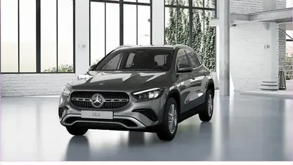 Grau Gebraucht 2024 Mercedes GLA200 SUV | 35.490 € (Fairer Preis)