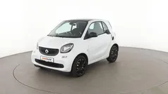 Weiß Gebraucht 2018 Smart ForTwo Coupé Basis Kleinwagen | 9.440 € (Fairer Preis)