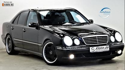Usata Mercedes E55 AMG AMG 354 CV (260 kW) 2000 Nero Berlina