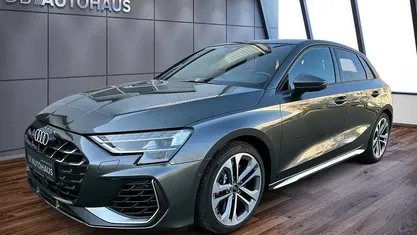 Gebraucht Audi S3 Ambiente 333 PS (244 kW) 2025 Grau Limousine