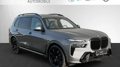 Gebraucht 2025 BMW X7 M Sport SUV | 99.980 € (Fairer Preis)