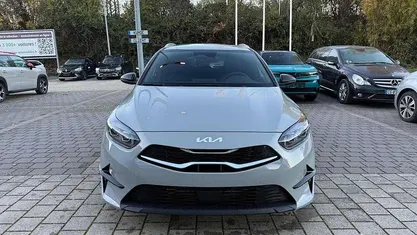 Gebraucht 2025 Kia Ceed Sportswagon Kombi | 23.361 € (Guter Preis)