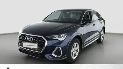 Gebraucht Audi Q3 Sportback Ambiente 190 PS (139 kW) 2024 Navarrablau metallic SUV