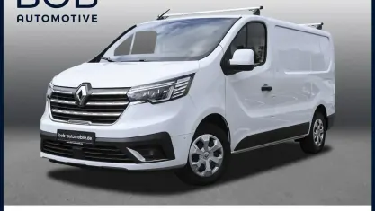 Gebraucht Renault Trafic Komfort 150 PS (110 kW) 2022 Weiß Van / Kleinbus