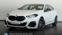 Weiss Gebraucht 2022 BMW M235 M Sport Coupé | 39.688 € (Fairer Preis)