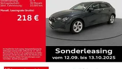 Grau Gebraucht 2024 Audi A3 Sportback Comfort Limousine | 29.950 € (Fairer Preis)