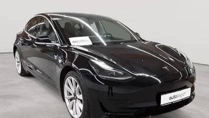 Gebraucht Tesla Model 3 Standard Range Plus 225 kW (306 PS) 2020 Solid black Limousine