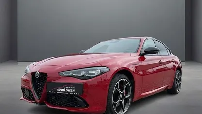 Rot Gebraucht 2023 Alfa Romeo Giulia Competizione Limousine | 36.450 € (Fairer Preis)
