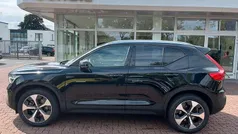 Onyx black metallic Gebraucht 2024 Volvo XC40 Core SUV | 35.850 € (Fairer Preis)