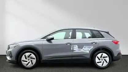 Gebraucht Audi Q4 e-tron Comfort 125 kW (170 PS) 2023 Kieselgrau SUV