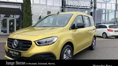 Limonitgelb Gebraucht 2023 Mercedes eCitan Kombi | 24.790 € (Fairer Preis)