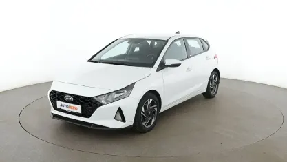 Gebraucht Hyundai i20 Intro Edition 101 PS (74 kW) 2021 Weiß Kleinwagen