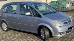 Grau Gebraucht 2008 Opel Meriva Van / Kleinbus | 2.600 € (Fairer Preis)