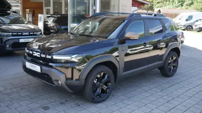 Neu Dacia Duster Extreme 140 PS (102 kW) 2026 Perlmuttschwarz Limousine
