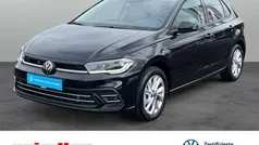 Deep black perleffekt Gebraucht 2024 VW Polo Style Kleinwagen | 25.680 € (Fairer Preis)