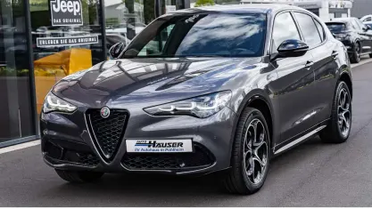 Gebraucht Alfa Romeo Stelvio Veloce 209 PS (153 kW) 2023 Grau SUV