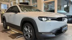 Mondsteinweiß Gebraucht 2020 Mazda MX30 Edition SUV | 14.950 € (Guter Preis)