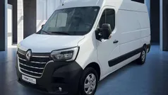 Mineralweiß Gebraucht 2024 Renault Master Komfort Van | 29.990 € (Fairer Preis)