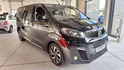 Schwarz / schwarz Gebraucht 2022 Fiat E-Ulysse Lounge Van / Kleinbus | 39.990 € (Fairer Preis)