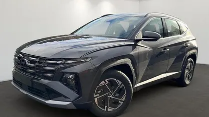 Neu Hyundai Tucson Select 150 PS (110 kW) 2026 Purple (ecotronic grey / mic) SUV