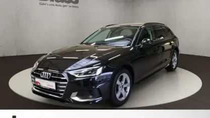 Gebraucht Audi A4 Advanced 163 PS (119 kW) 2025 Mythosschwarz metallic Limousine