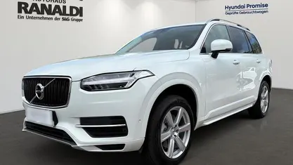 Second-hand Volvo XC90 Momentum 235 CP (172 kW) 2017 Alb SUV