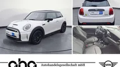Weiß Gebraucht 2023 Mini Cooper SE Classic Kleinwagen | 19.860 € (Fairer Preis)