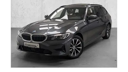 Grau Gebraucht 2022 BMW 320 Sport Line Kombi | 28.540 € (Fairer Preis)
