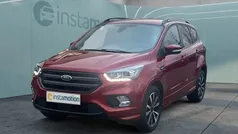 Rot Gebraucht 2020 Ford Kuga ST-Line SUV | 16.900 € (Fairer Preis)