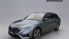 Weiß Gebraucht 2023 Skoda Octavia RS Kombi | 35.490 € (Fairer Preis)
