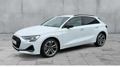 Używany Audi A3 Advanced 204 KM (150 kW) 2025 Biały Sedan/Limuzyna