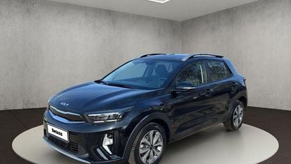 Używany Kia Stonic Vision 101 KM (74 kW) 2025 Czarny SUV