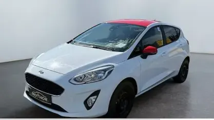 Gebraucht Ford Fiesta Cool & Connect 86 PS (63 kW) 2017 Frostweiß Kleinwagen