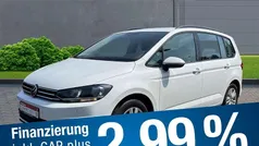 Weiss Gebraucht 2021 VW Touran Comfortline Van / Kleinbus | 28.916 € (Fairer Preis)