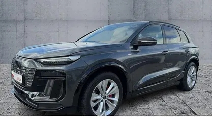 Gebraucht Audi Q6 e-tron S-Line 285 kW (388 PS) 2025 Daytonagrau perleffekt SUV