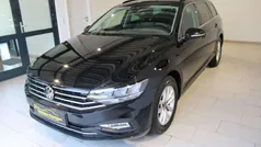 Deep black perleffekt Gebraucht 2023 VW Passat Business Kombi | 22.950 € (Fairer Preis)