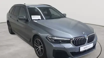 Gebraucht BMW 530 Sport Line 252 PS (185 kW) 2020 Bluestone metallic Kombi