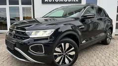 Deep black perleffekt Gebraucht 2024 VW T-Roc Move SUV | 32.169 € (Fairer Preis)