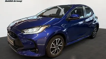 Gebraucht Toyota Yaris Hybrid Basis 116 PS (85 kW) 2022 Blau Kleinwagen