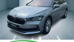 Pebble silber metallic (grau) metallic Neu 2025 Skoda Superb Selection Kombi | 36.440 € (Fairer Preis)