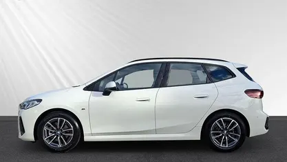 Gebraucht BMW 218 Active Tourer Efficient Dynamics 136 PS (100 kW) 2025 Alpinweiss iii Van / Kleinbus