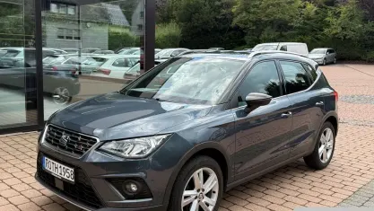 Gebraucht Seat Arona FR 116 PS (85 kW) 2019 Grau SUV