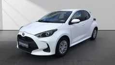 Weiss Gebraucht 2023 Toyota Yaris Hybrid Business Edition Kleinwagen | 18.980 € (Guter Preis)