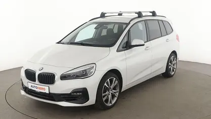 Weiß Gebraucht 2018 BMW 216 Gran Tourer Sport Line Van / Kleinbus | 15.100 € (Fairer Preis)
