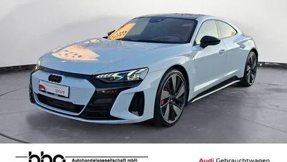 Grau Gebraucht 2022 Audi e-tron GT quattro Ambiente Limousine | 71.130 € (Fairer Preis)
