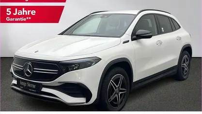 Weiß Gebraucht 2022 Mercedes EQA250 AMG SUV | 29.459 € (Guter Preis)