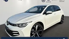 Oryxweiß perlmutteffekt Gebraucht 2025 VW Golf VIII Life Limousine | 27.979 € (Fairer Preis)