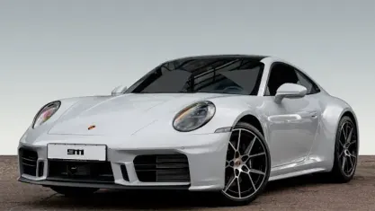 Neu Porsche 911 Carrera 394 PS (289 kW) 2025 Grau Coupé