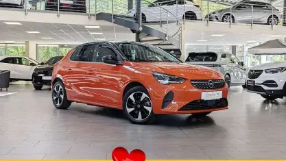 Gebraucht Opel Corsa-e Elegance 100 kW (136 PS) 2023 Orange Kleinwagen